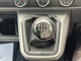Volkswagen Transporter Crew Cab SWB L1H1 T32 Tdi Kombi Highline Air Con SELECT 38