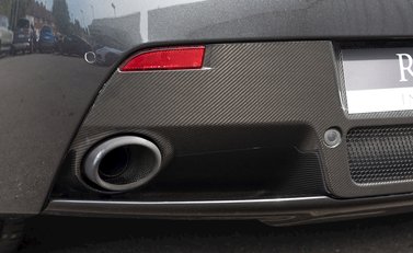 Aston Martin V12 Vantage S Roadster 29