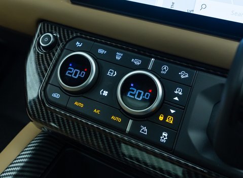 Land Rover Defender 110 X D350 25