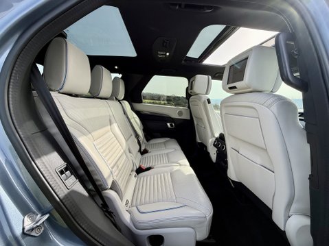 Land Rover Discovery SD6 HSE LUXURY 18