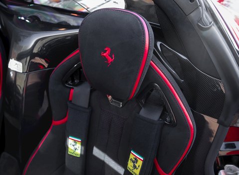 Ferrari LaFerrari Aperta 19