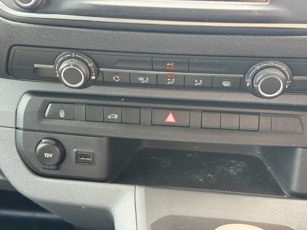 Citroen Dispatch XLWB 2.0Hdi L3H1 Low Roof Enterprise XL Air Con Nav Sensors EURO 6 30