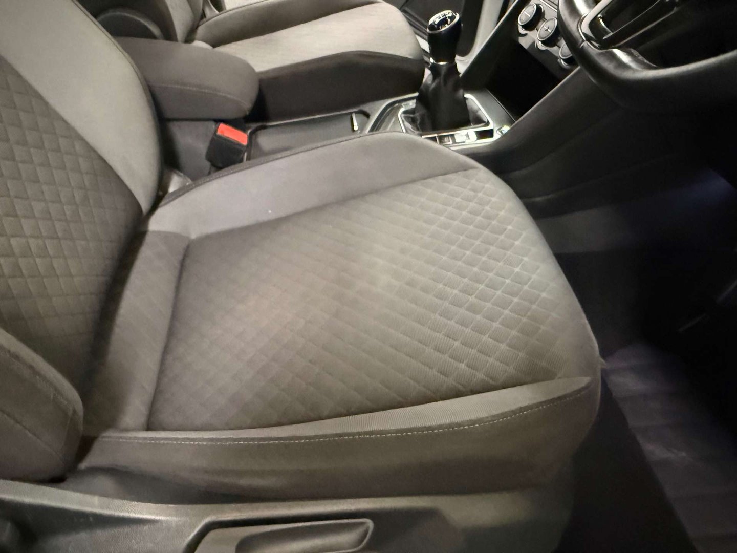 2019 Volkswagen Tiguan — image 12