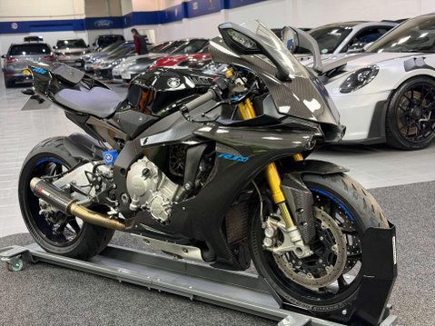 Yamaha R1M 1000 Super Sports Petrol Manual (200 ps) 2