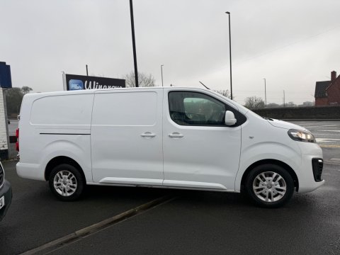 Vauxhall Vivaro 1.5 Turbo D 2900 Sportive L2 H1 Euro 6 (s/s) 5dr 4