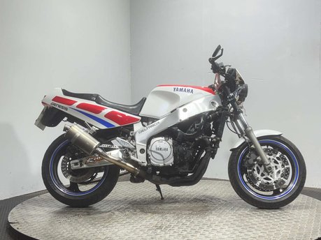 Yamaha FZR 1989 RUNNING PROJECT BIKE CLASSIC SPORTS BIKE NAKED 1000CC
