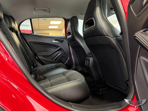 Mercedes-Benz GLA 1.6 GLA180 Urban Edition 7G-DCT Euro 6 (s/s) 5dr 62