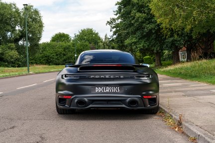 Porsche 911 TURBO S PDK 6