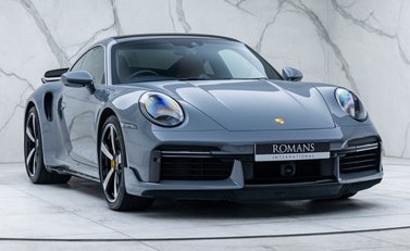 Porsche 911 Turbo S (992) 6