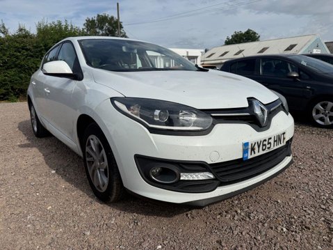 Renault Megane 1.5 dCi Dynamique Nav Hatchback 5dr Diesel Manual Euro 6 (s/s) (110 ps) 2