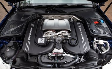 Mercedes-Benz C Class C63 S Coupe 29