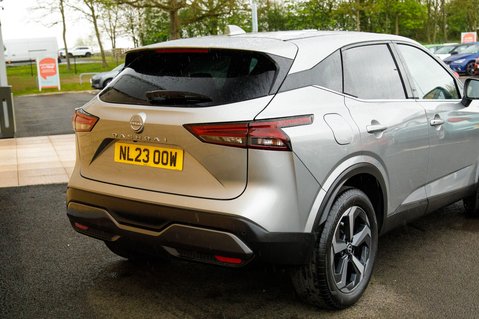 Nissan Qashqai DIG-T N-CONNECTA MHEV 8