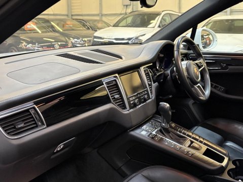 Porsche Macan 3.0 TD V6 S PDK 4WD Euro 6 (s/s) 5dr 10