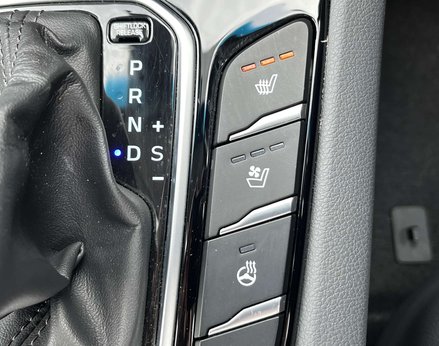 Hyundai IONIQ 1.6 IONIQ Premium SE FHEV Semi-Auto 5dr 57
