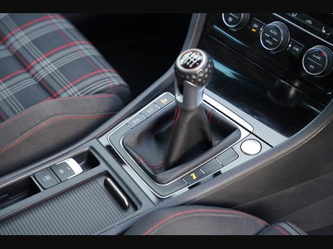 Volkswagen Golf 2.0 TSI GTI Performance Euro 6 (s/s) 5dr 21