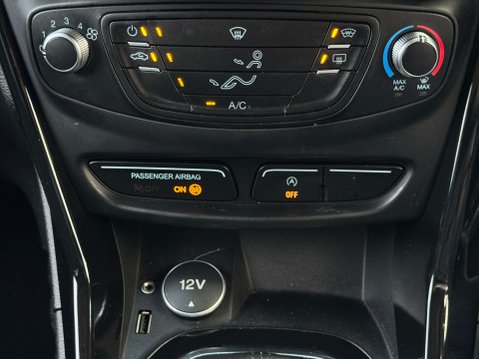 Ford B-Max 1.0 B-Max Zetec Silver Edition 5dr 61