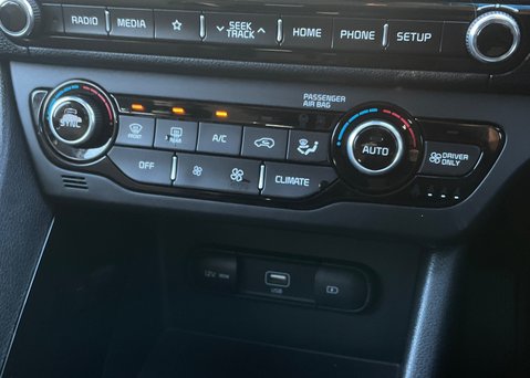 Kia Niro ESTATE 1.6 GDi Hybrid 2 DCT 18