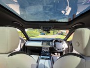 Land Rover Range Rover Velar R-DYNAMIC SE 2
