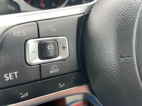 Volkswagen Golf 2.0 TSI BlueMotion Tech GTI Performance Euro 6 (s/s) 3dr 25