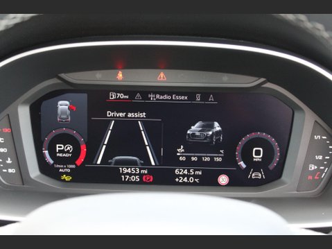 Audi Q3 TFSI S LINE BLACK EDITION 20