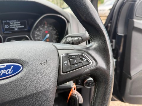 Ford Focus 1.0T EcoBoost Zetec Euro 6 (s/s) 5dr 21