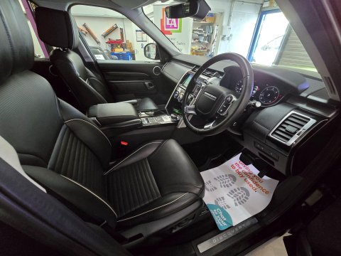 Land Rover Discovery 3.0 TD V6 HSE Luxury Auto 4WD Euro 6 (s/s) 5dr 53