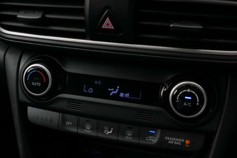 Hyundai KONA 1.0 Kona Premium 5dr 28