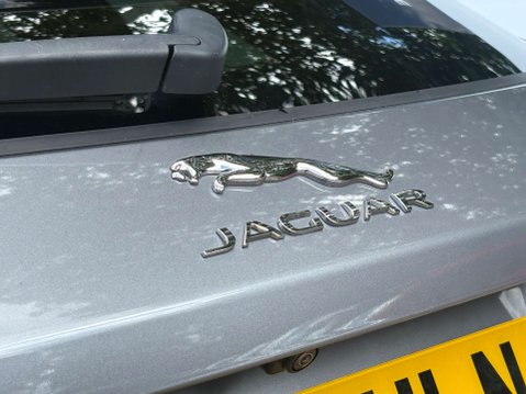 Jaguar F-Pace 2.0 F-PACE Chequered Flag AWD D Auto 4WD 5dr 46