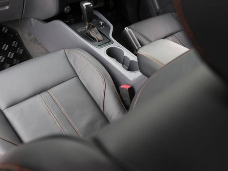 Genuine napa leather seats for the Ranger Raptor exclusive to SeekerUK 4