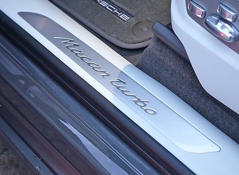 Porsche Macan Turbo 7