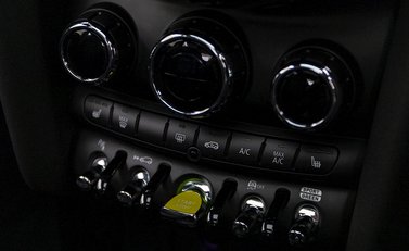 Mini Hatch Electric Level 3 19