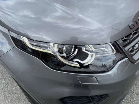 Land Rover Discovery Sport 2.0 Discovery Sport Landmark TD4 Auto 4WD 5dr 52