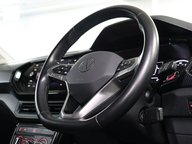 Volkswagen T-Cross SE TSI 12