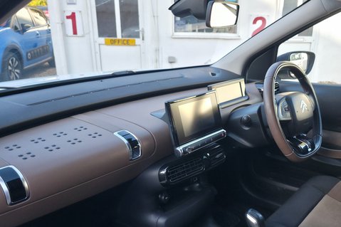 Citroen C4 Cactus PURETECH FLAIR S/S.. 7 MAIN DEALER STAMPS.. £20 ROAD TAX.. STUNNING EXAMPLE 16
