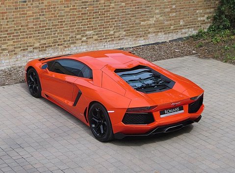 Lamborghini Aventador LP 700-4 5