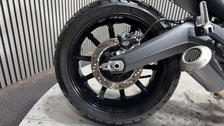 Ducati Scrambler 800 ICON 2016 ONLY 9K LEO VINCE EXHAUST LONG MOT 803CC 21