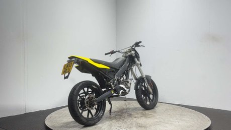 Derbi Senda 50 DRD 2 STROKE PROJECT BIKE 50CC SUPERMOTO GEARED 50 2