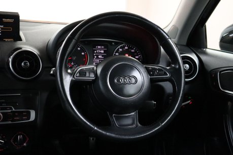 Audi A1 TFSI SPORT 42