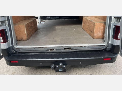 Renault Trafic 1.6 dCi ENERGY 29 Business+ Panel Van 5dr Diesel Manual LWB Standard Roof E 13
