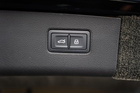 Bentley Bentayga 3.0 TFSi V6 17.3kWh SUV 5dr Petrol Plug-in Hybrid Auto 4WD Euro 6 (s/s) (44 42