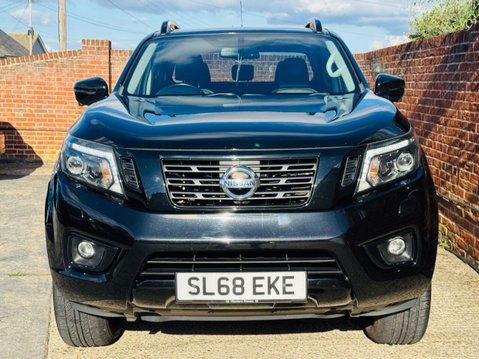 Nissan Navara 2.3 dCi N-Guard Pickup Double Cab 4dr Diesel Manual 4WD Euro 6 (s/s) (190 p 2