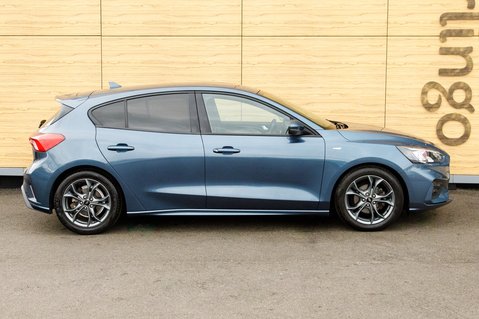 Ford Focus ST-LINE 13