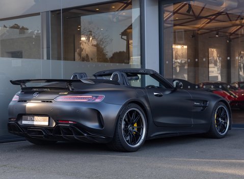 Mercedes-Benz AMG GT R Roadster 4