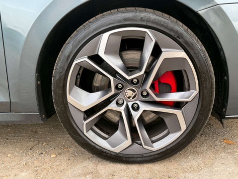 Skoda Octavia 2.0 Octavia vRS TSi Semi-Auto 5dr 58