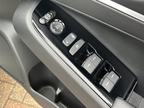 Honda HR-V 1.5 eHEV Advance 5dr CVT 21