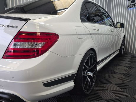 Mercedes-Benz C Class 6.3 C63 V8 AMG Edition 507 Saloon 4dr Petrol SpdS MCT Euro 5 (507 ps) 27