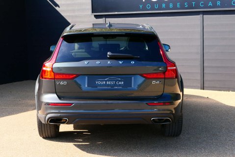 Volvo V60 2.0 V60 Cross Country D4 AWD Auto 4WD 5dr 17