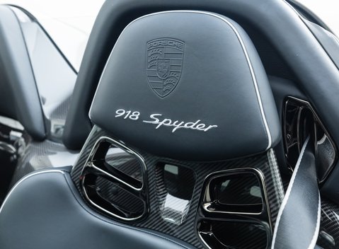 Porsche 918 Spyder 28