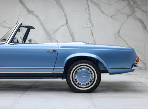 Mercedes-Benz 280 SL W113 Pagoda 43