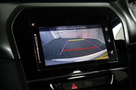 Suzuki Vitara SZ-T BOOSTERJET MHEV 37